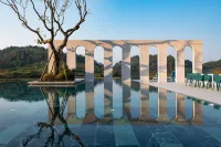 Riza Resort Hotels in Qingzhen