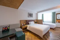 TRUE HOTEL - Airport Shuttle