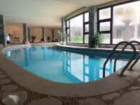 Quzika Hot Spring Resort & Spa - Pools