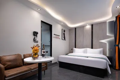 V Man Yun Shang Hotel (IFS Guojin Center Branch, Wuyi Square, Changsha) Hotels in der Nähe von Jiayi Memorial Residence