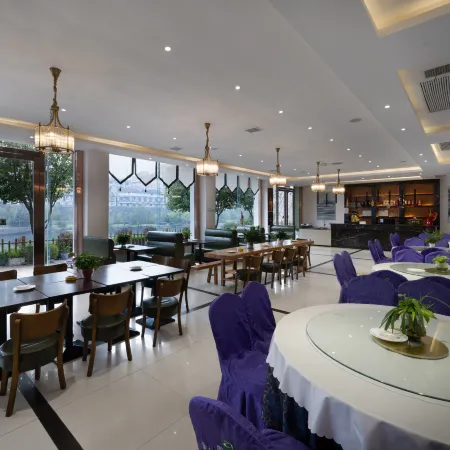 Qixinlong Sightseeing Hotel
