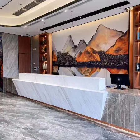 Meidashangpin Hotel (Huichang Bus Station Sunshine Auto City)