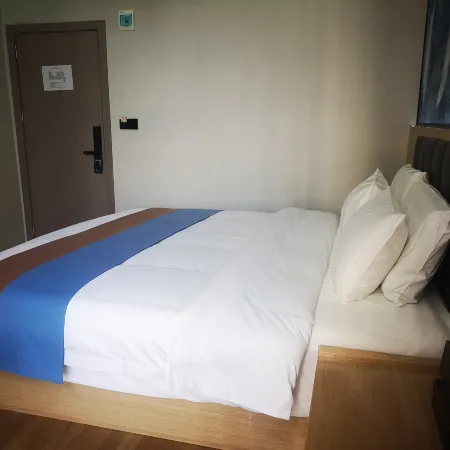Lincang Kaiyuan Manju Hotel (Shiyi Middle School Branch)