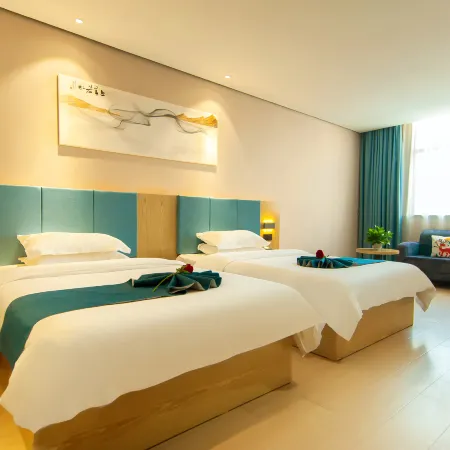 SET Collection Hotel (Macheng North Station Business Logistics City)