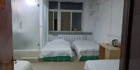 Haiyang Honghaiyang Hotel - Habitación Cuádruple Estándar