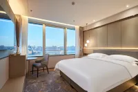 โรงแรมโฮเวิร์ดจอห์นสัน พารากอน