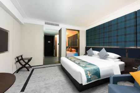 Wingate by Wyndham Wuhan Optics Valley Отели рядом с достопримечательностью «Wuhan Botanical Garden»