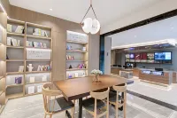 HanTing Premium Hotel (Hongtong Dahuaishu Culture Square) Hotels in Hongtong