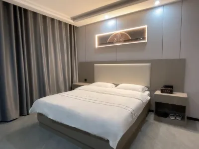 Huarong Yiyuan Hotel Hotels near Zhuzikou Ouchihe Park