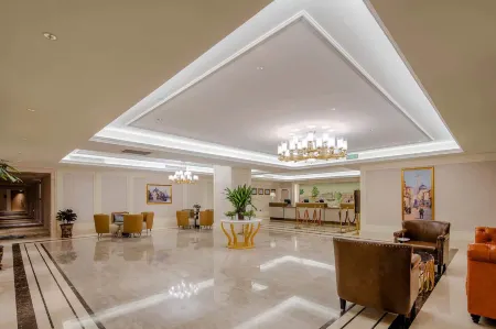 Vienna Hotel (Taiyuan Railway Station Clothing City) Отели рядом с достопримечательностью «Shuangta Temple (Twin Pagoda Temple)»