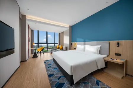 Jiangmen Yinhu Bay Binhai New Area Holiday Inn Express Отели рядом с достопримечательностью «Gudou Hot Spring Tourist Resort»