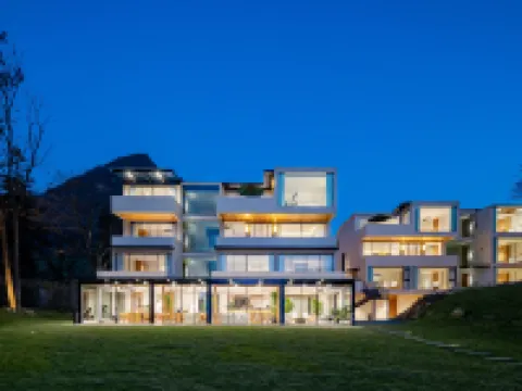 Vantu·ANNICA Tourism Resort (Zhangjiajie National Forest Park) Hotels near Bailong Elevator