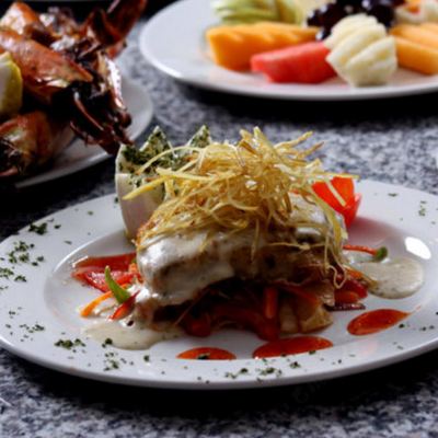 Cuisine Epe Resort Photo