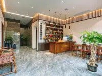 Phoenix Yuanshe Riverview Homestay (Phoenix Scenic Area Nanhua Branch)