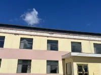 Qinhu Hotel