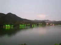 Bama Dream Lake Homestay 바마 호텔