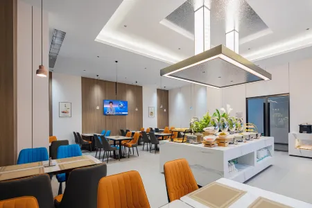 Wuhan New Binkai International Hotel Jiangxia Bridge CRRC Branch Отели рядом с достопримечательностью «Wuhan Donghu University»