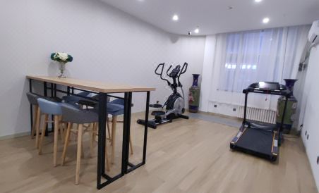 Home Inn Neo (Qingdao Taidong Pedestrian Street Lijin Road Subway Station) - Housity