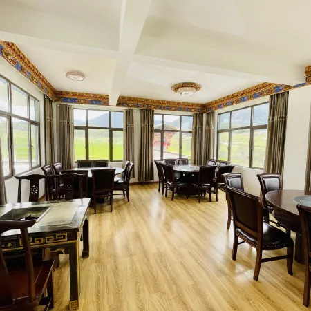 Linzhi Cagong Kangsang Homestay (Gongcuo Lake Scenic Area Branch)