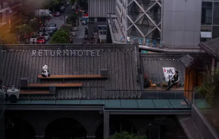 RETURN Courtyard Hotel