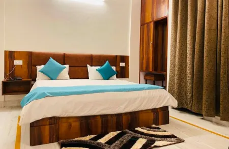 Hotel Dileep (Lucknow) Отели рядом со станцией Charbagh Railway Station