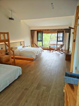 Huapingli Homestay (Shiping Ancient City) Отели рядом с достопримечательностью «Shiping Yilonghu National Wetland Park»