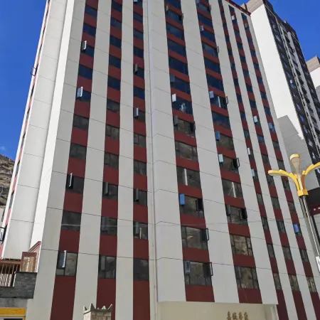 Qingding  Jiarong  Homestay (Danba  County Passenger  Transport  Center  Store)