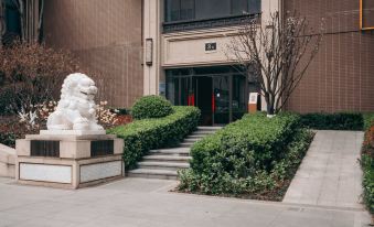 Meet the warm residential accommodation