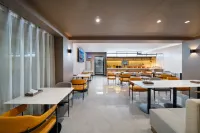 Borrman Hotel (Huizhou Xihu East Station Ganghui Shopping Center) - Breakfast
