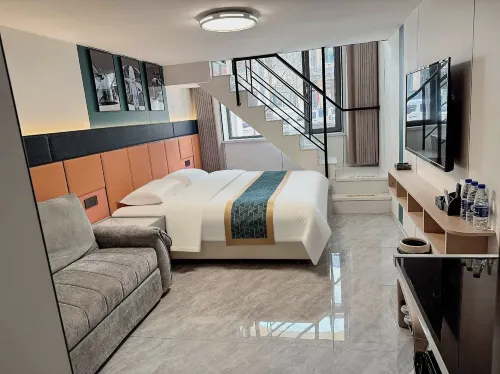 Penglai Light Luxury Hotel (Fuyuan Port Dongji Pavilion)