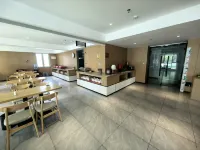 Holiday Lanting · LUXE Smart Audio-visual Designer Homestay