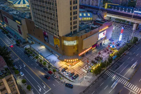 Lanhai Longyue Hotel Отели рядом с достопримечательностью «Taiyi Statue of God»