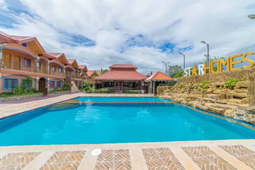 RedDoorz Plus @ Starhomes Olivianville Hotels in Tarlac City