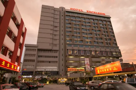 Hotel Excelsior Ipoh Отели рядом с достопримечательностью «Yasmin Ahmad at Kong Heng Museum»