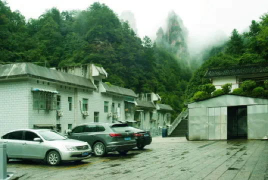 Tinglan Xiaozhu Apartment