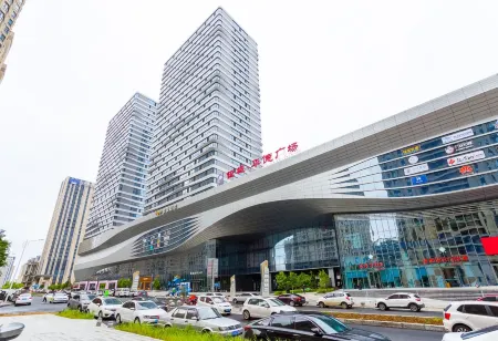 Xiangyu Qingxin Boutique Apartment (Changchun Yucheng Huayi Square Branch) Отели рядом с достопримечательностью «Changchun Workers Gymnasium»