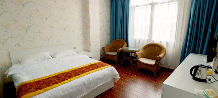 Huili Qichi Shanju Hotels in Huili