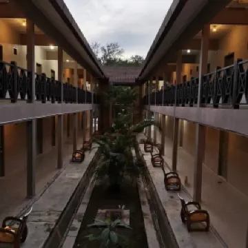 雪邦峇眼拉浪謝麗馬來西亞酒店