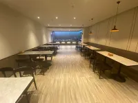 漢庭飯店（吉林火車站西廣場店） - 2 星級