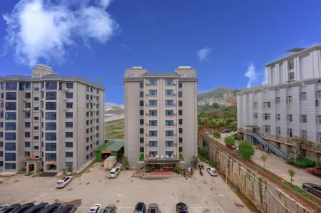 Hu lian xiao zhen boutique hotel