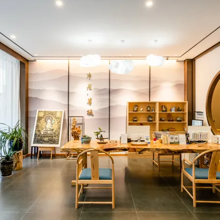 Jingju Puti Chanyi Hotel
