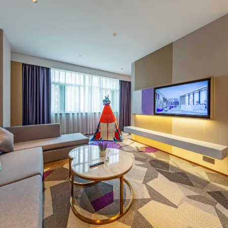 Lavande Hotel(Xiamen Airport Wuyuanwan Metro Station)