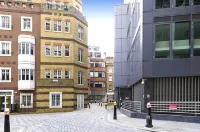 사코 생 폴스 - 레드 라이언 코트  호텔