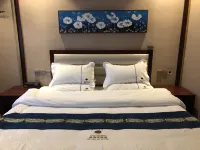 Qumalai Mother River Hotel
