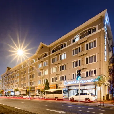 Magnotel Hotel (Dalian Hang Lung Plaza Xi'an Road Subway Station) Hotels near Dalian People Square
