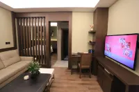 Wu Dingpo Moon Hotel