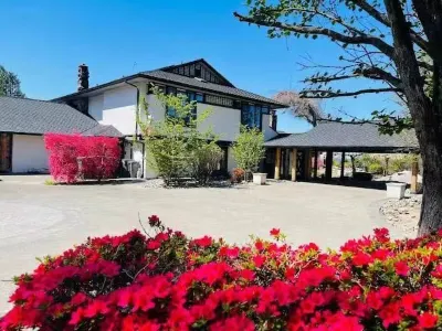 The Distant Penglai Mountain Hotel a Mukilteo