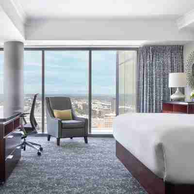 Amway Grand Plaza, Curio Collection by Hilton Rooms