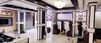 Shh Hotel - Parking