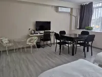 Yichun Linyue World Hotel